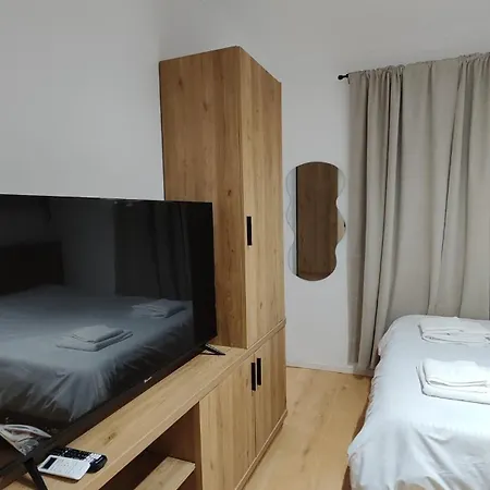 New Bazaar Retreat 2 Apartman Tirana